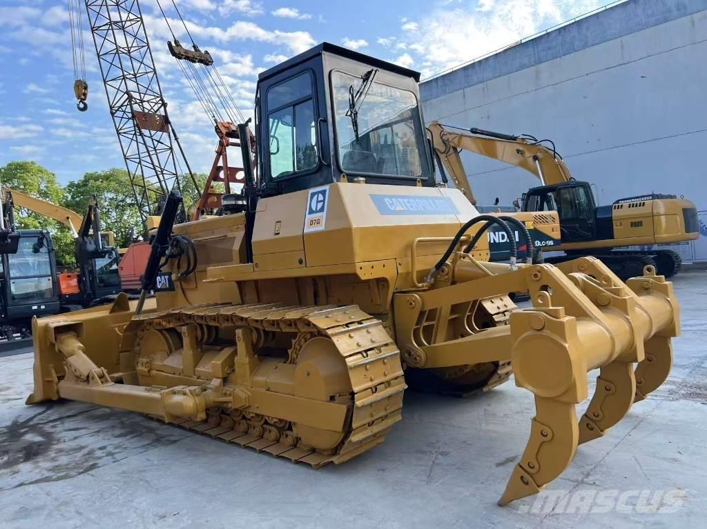 CAT D 7 G Graders