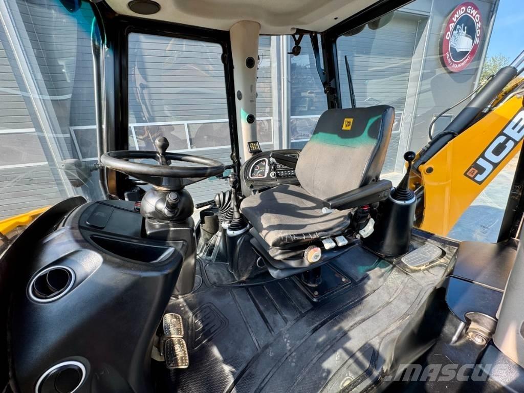 JCB 4 CX Backhoe