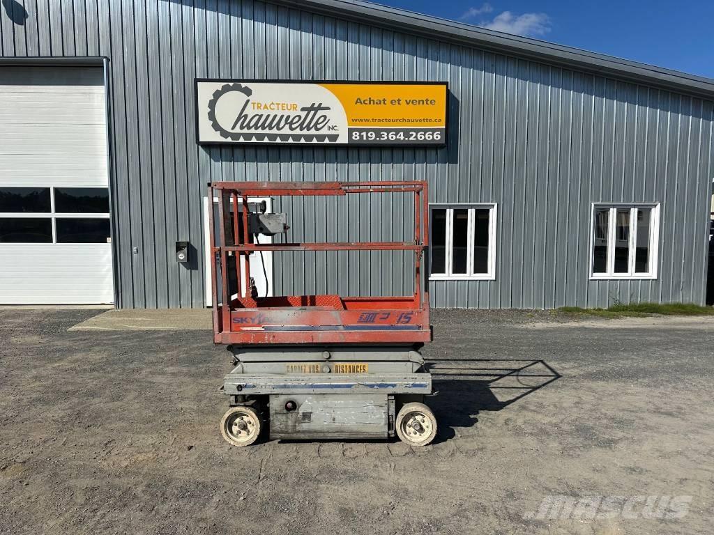 SkyJack SJ III 3015 Scissor lifts