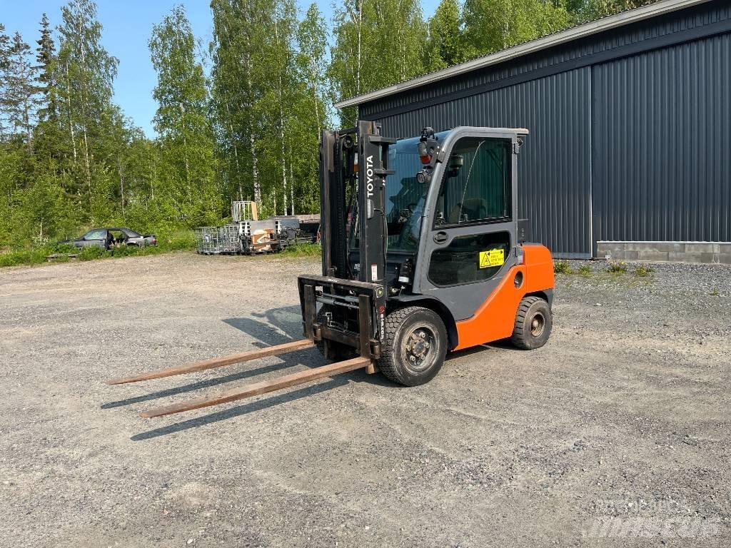 Toyota 52-8 FDF 30 Diesel trucks