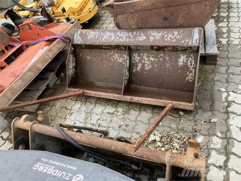  - - - BALLESPYD SÆT Front loader accessories