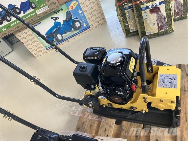  - - - BOMAG BVP10/36 Farm machinery