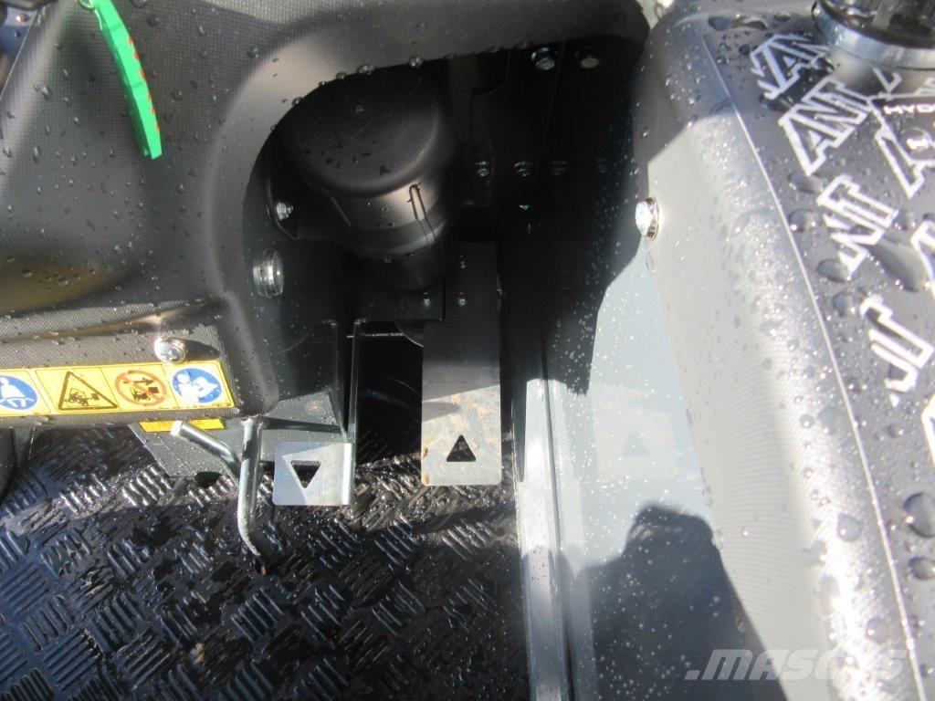 Avant 220 Telescopic handlers