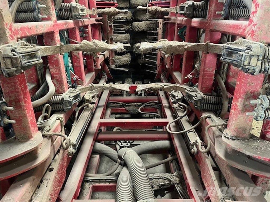 Horsch C012 Drills