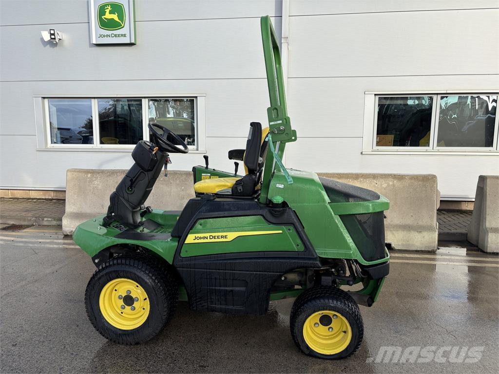 John Deere 1570 Riding mowers