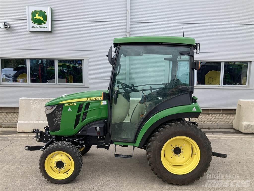 John Deere 2038R Compact tractors