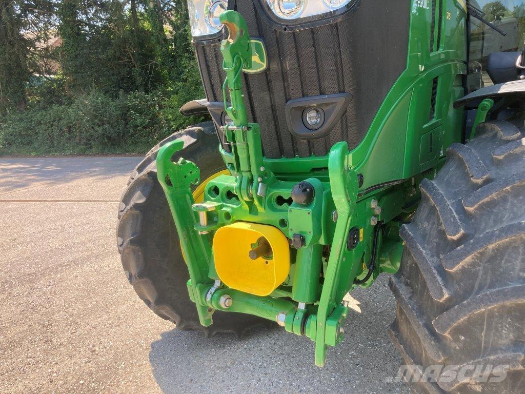 John Deere 6R 215 Tractors