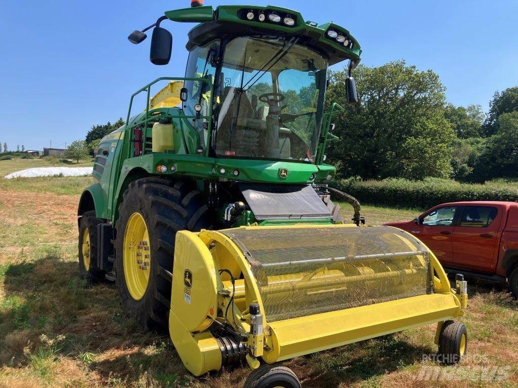 John Deere 8400i Forage harvesters