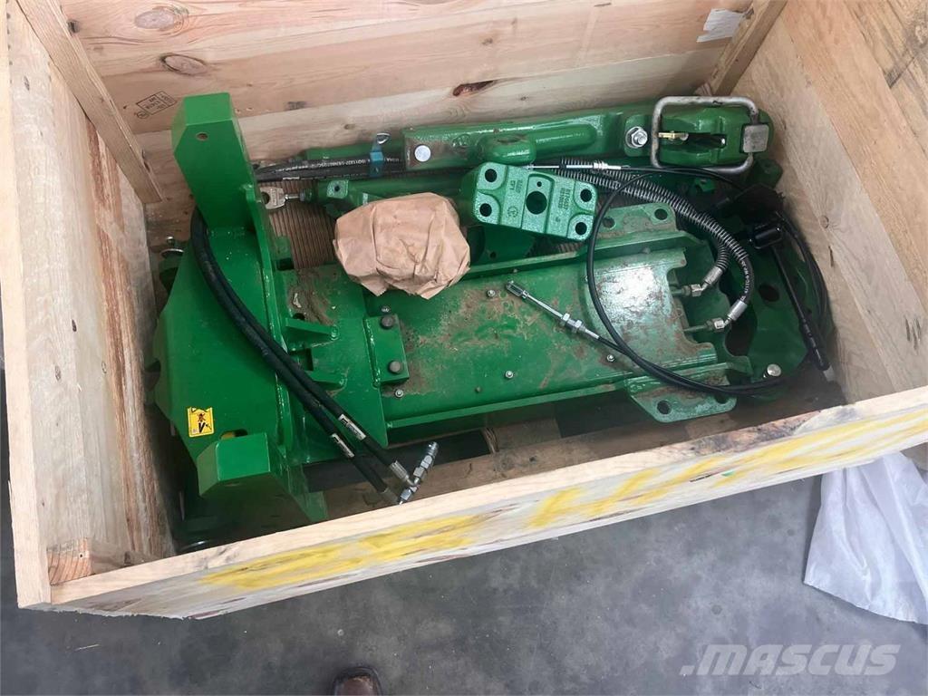 John Deere 8R Farm machinery