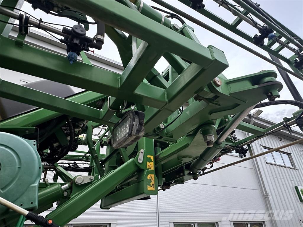 John Deere R4040i Self-propelled sprayers