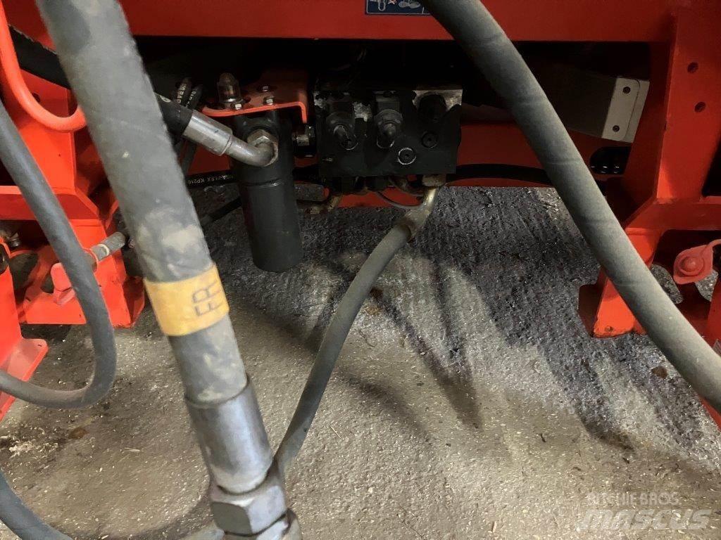 Kuhn Axis 50.2 HEMCW Fertilizer sprayers