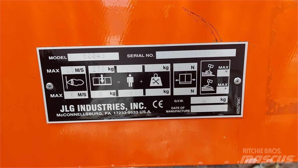 JLG 600AJ Articulated boom lifts