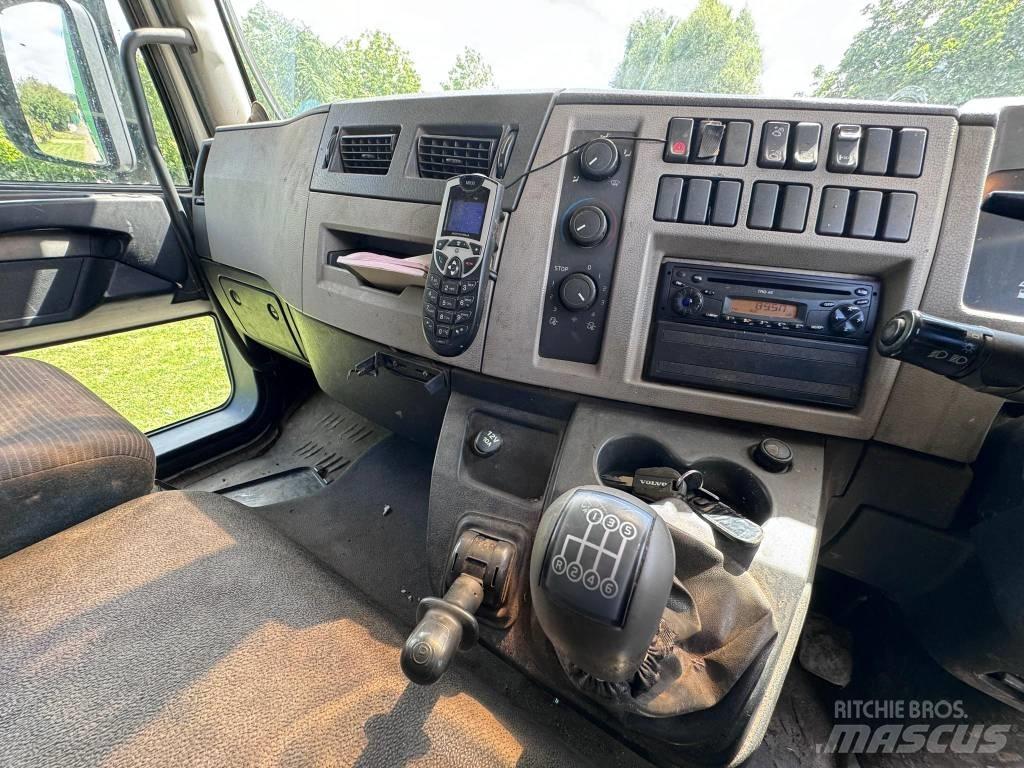 Volvo FL 240 Livestock trucks