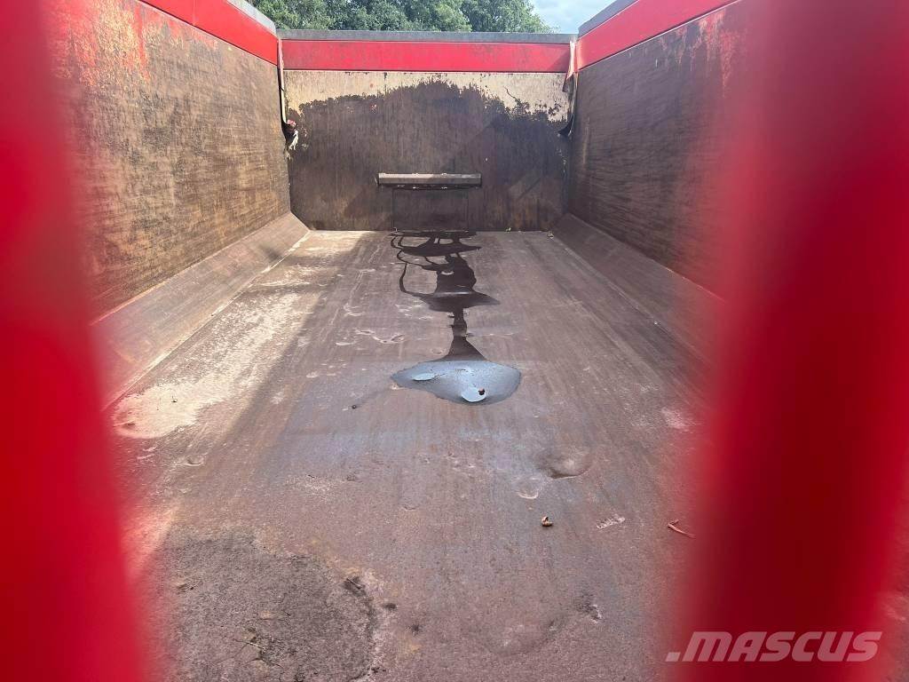 Beco Super 1200 Tipper trucks