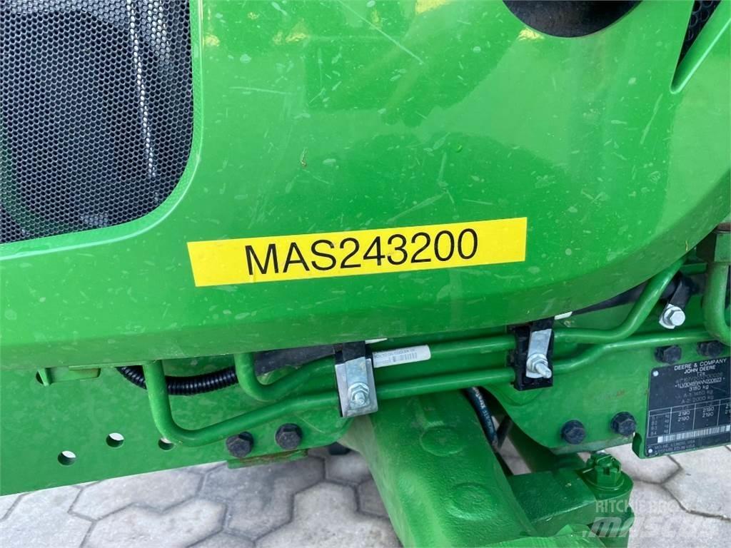 John Deere 3046R Tractors