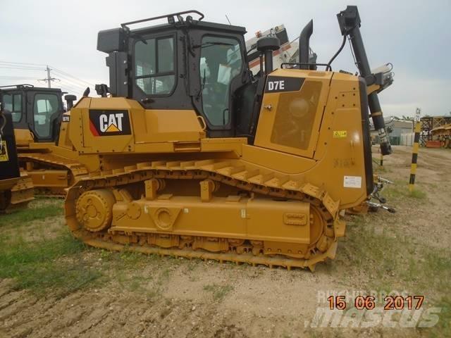 CAT D7E Crawler dozers