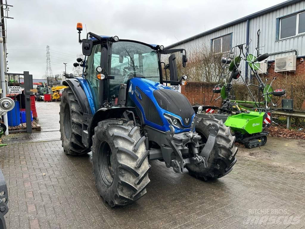 Valtra G125EA Tractors