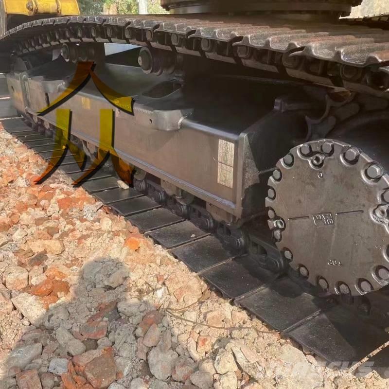 Komatsu PC 200 Crawler excavators