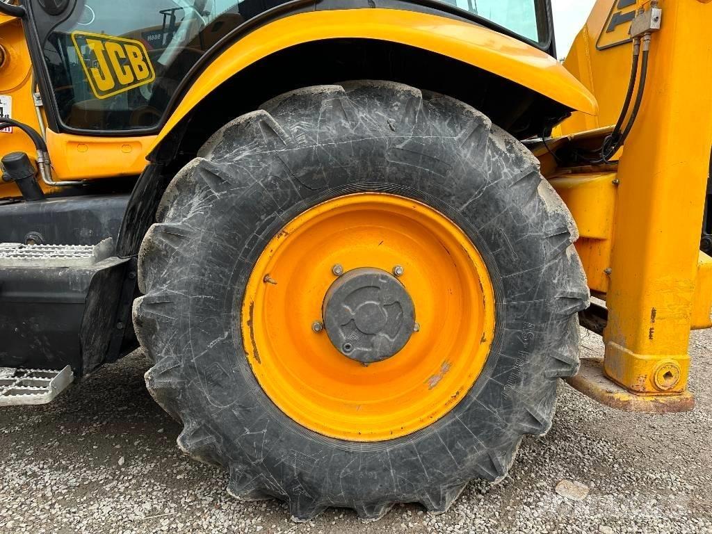 JCB 3 CX Backhoe