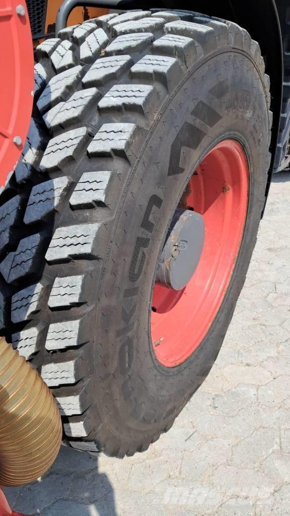 Fendt 722 Vario Tractors