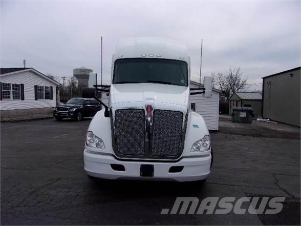 Kenworth T680 Prime Movers