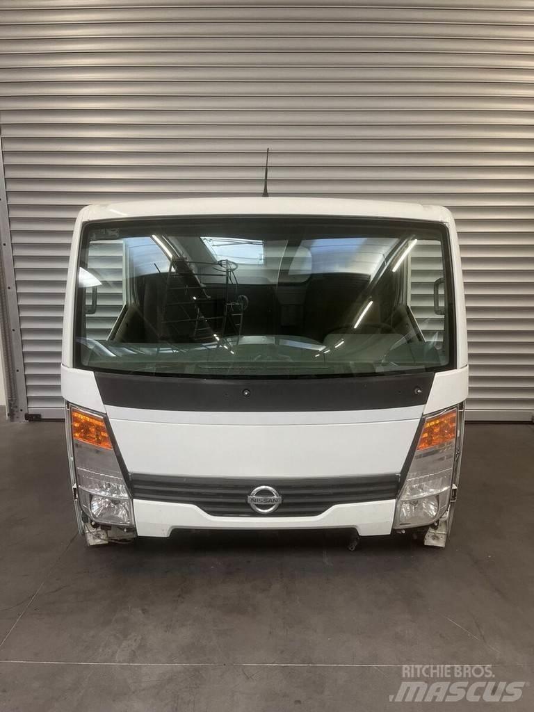 Nissan NT400 Cabins and interior