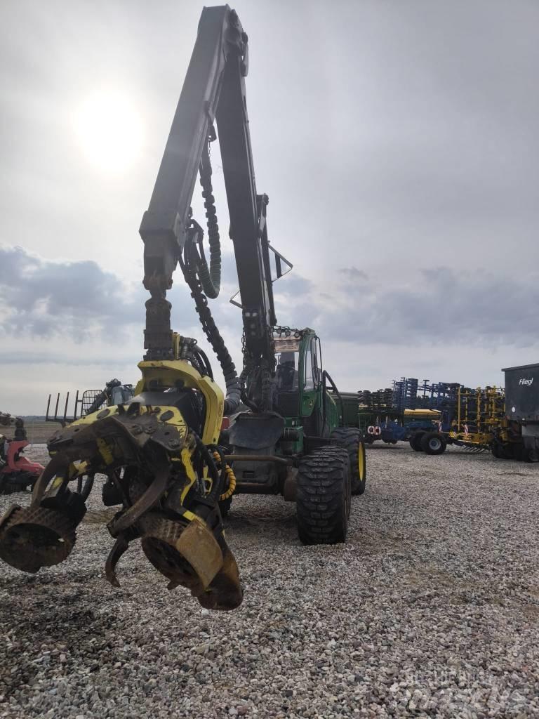 John Deere 1270G Harvesters