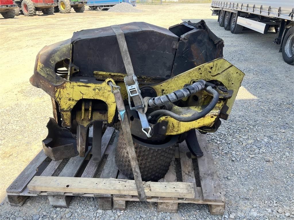 John Deere H270 Harvester heads