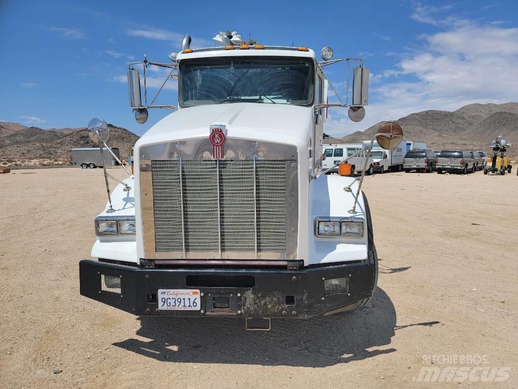 Kenworth T 800 Prime Movers