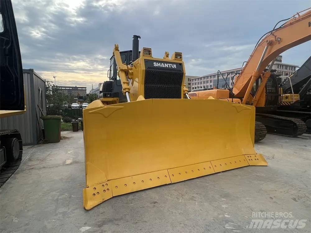 Shantui SD32 Crawler dozers