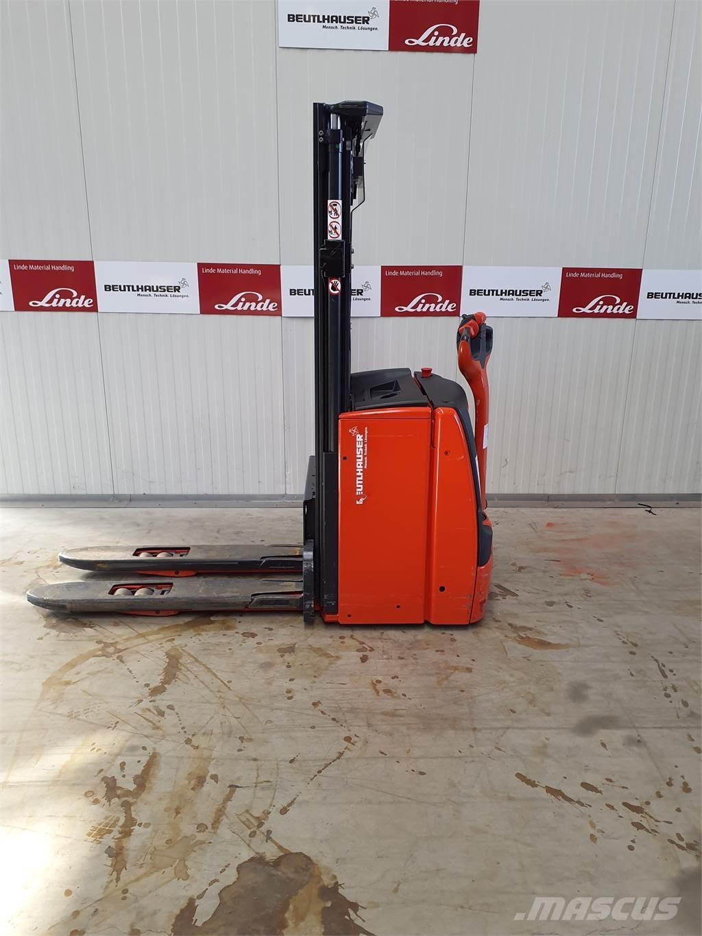 Linde L16i Pedestrian stacker