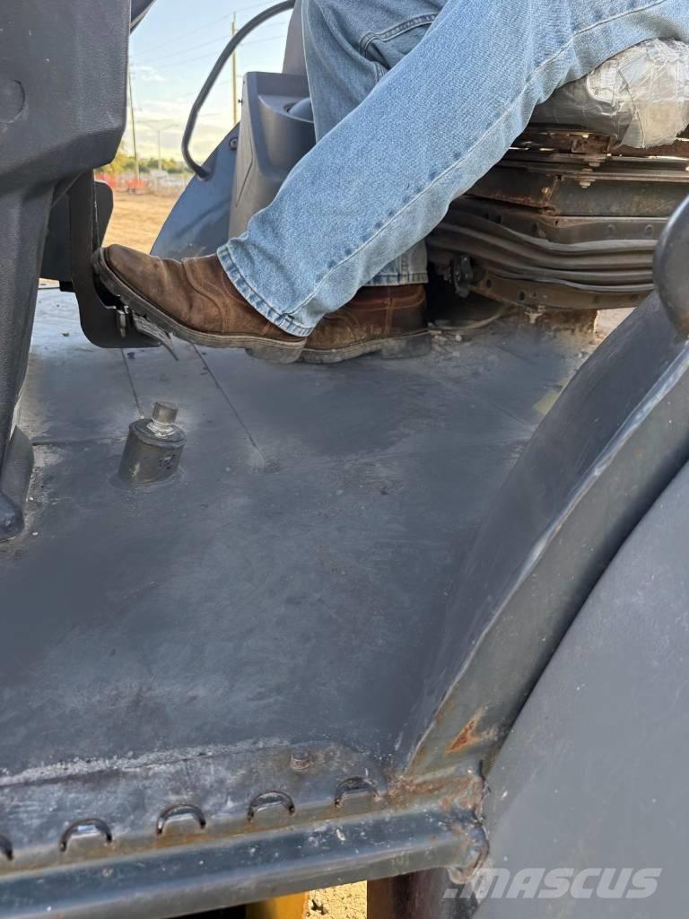 John Deere 310 L EP Backhoe