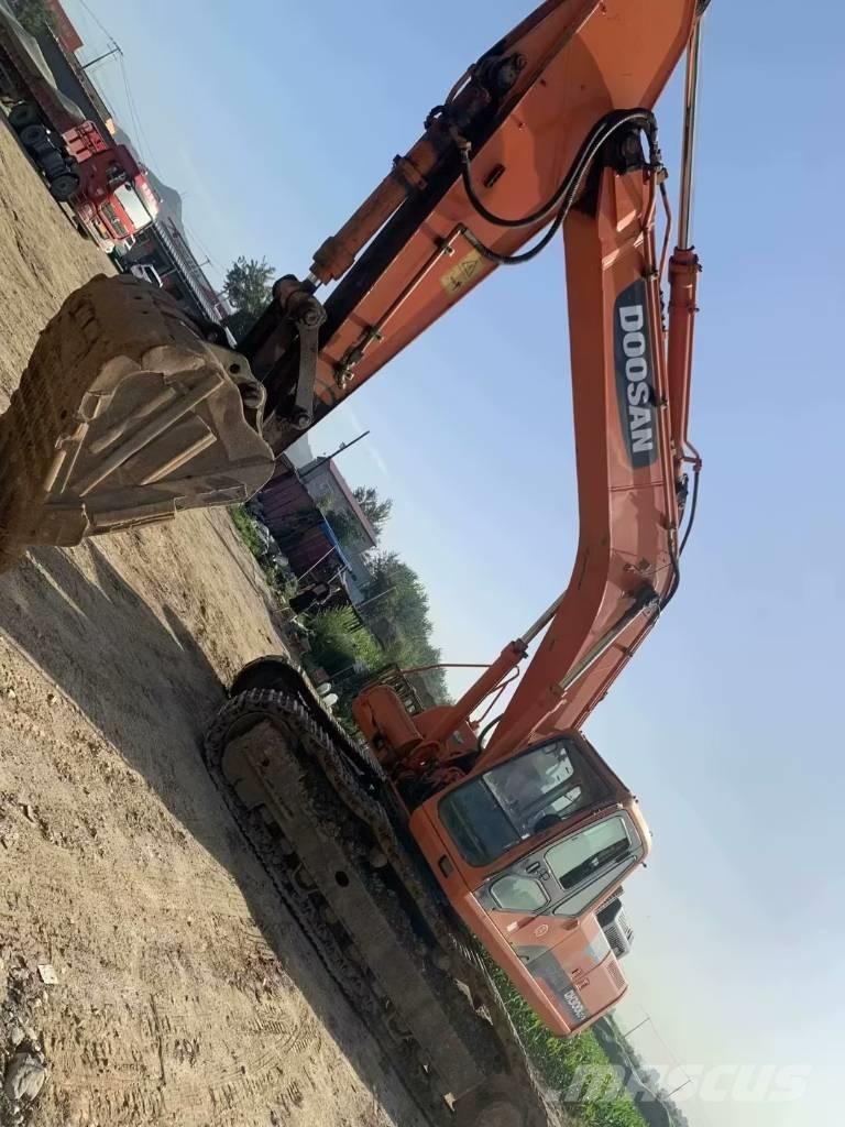 Doosan DH300 Crawler excavators