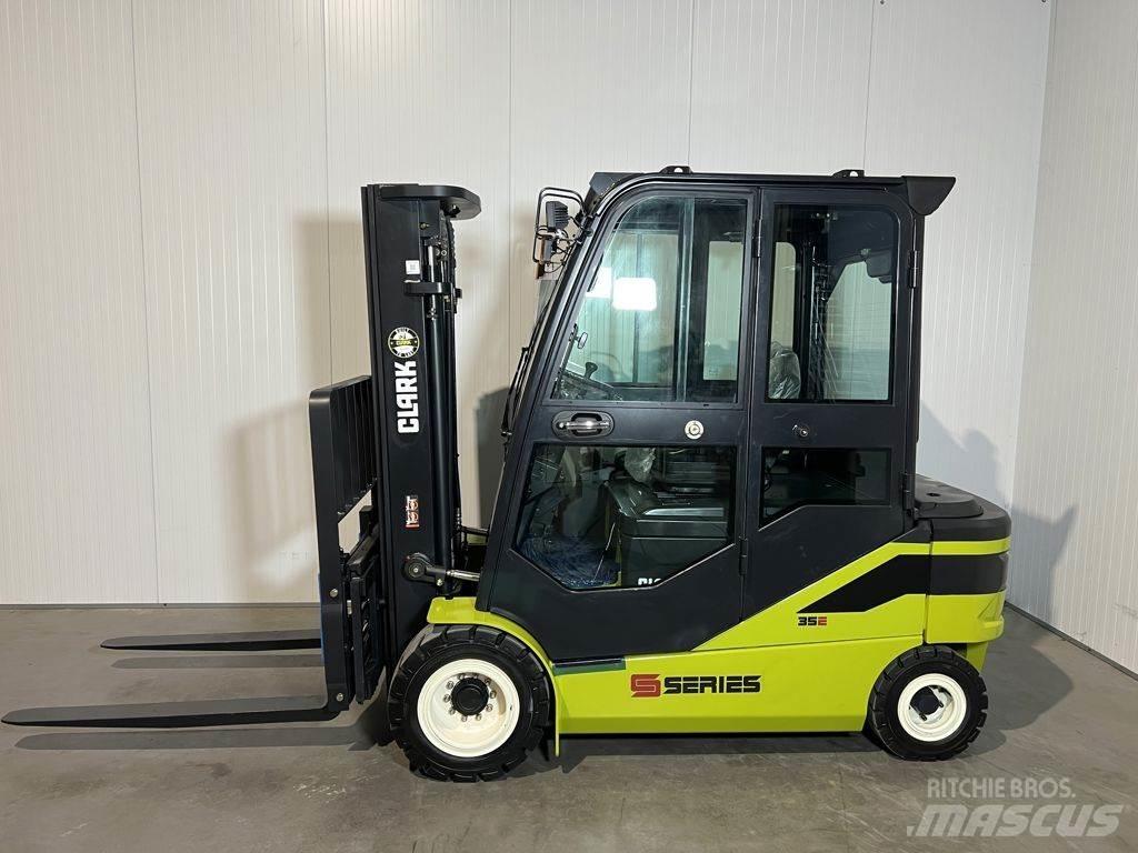 Clark SE35 Electric forklift trucks