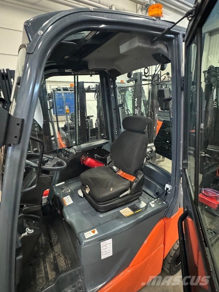 Toyota 8FBMK20T Electric forklift trucks