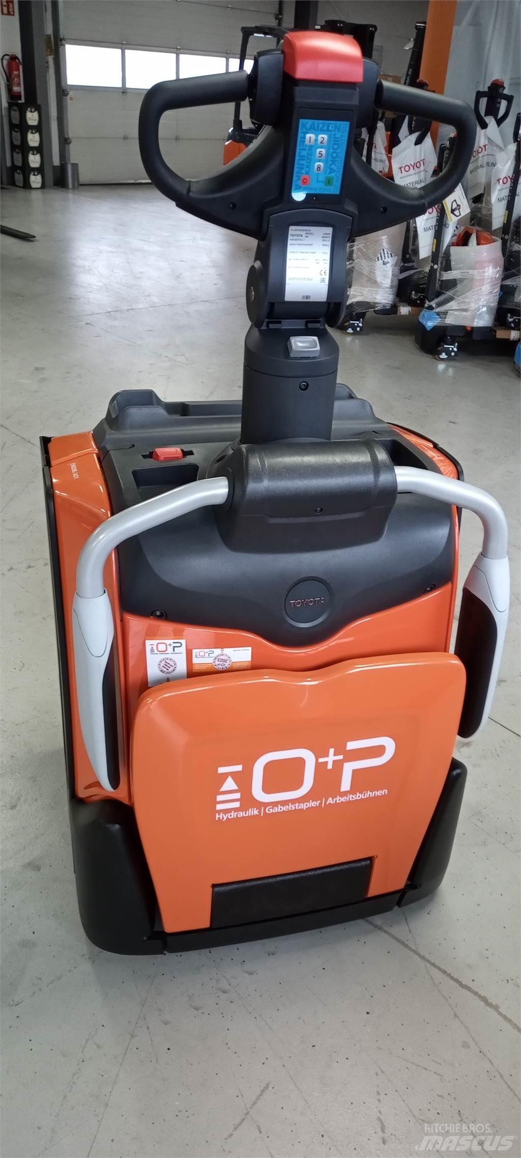 Toyota LPE200 Low lifter