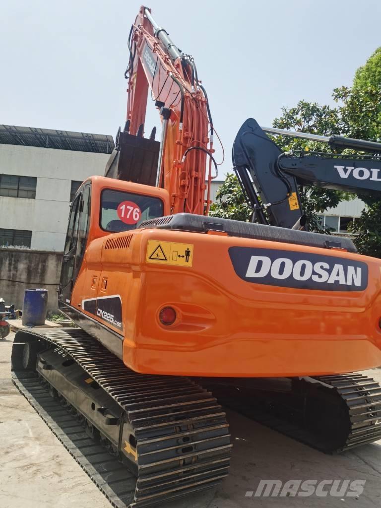 Doosan DX225LC-9C Crawler excavators