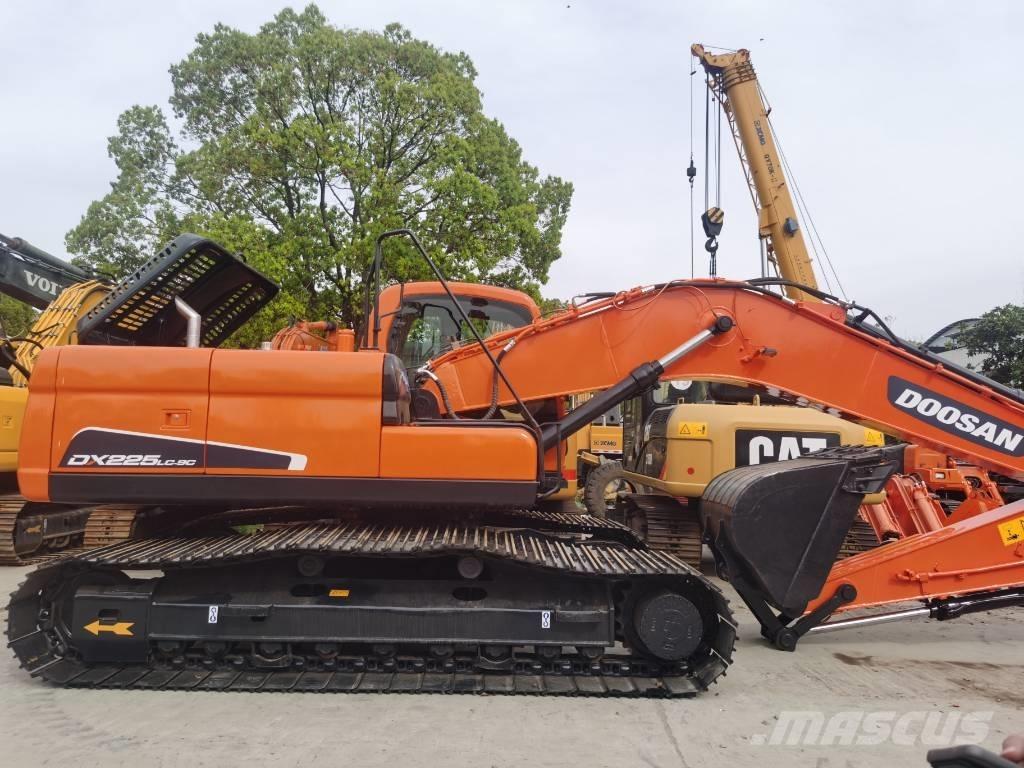 Doosan DX225LC-9C Crawler excavators