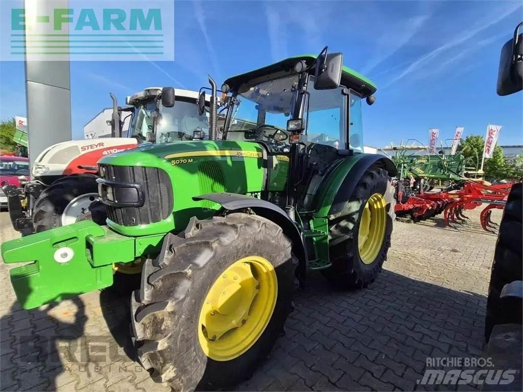 John Deere 5070 m Tractors