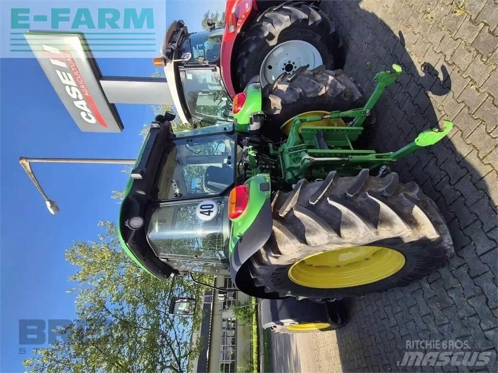 John Deere 5070 m Tractors