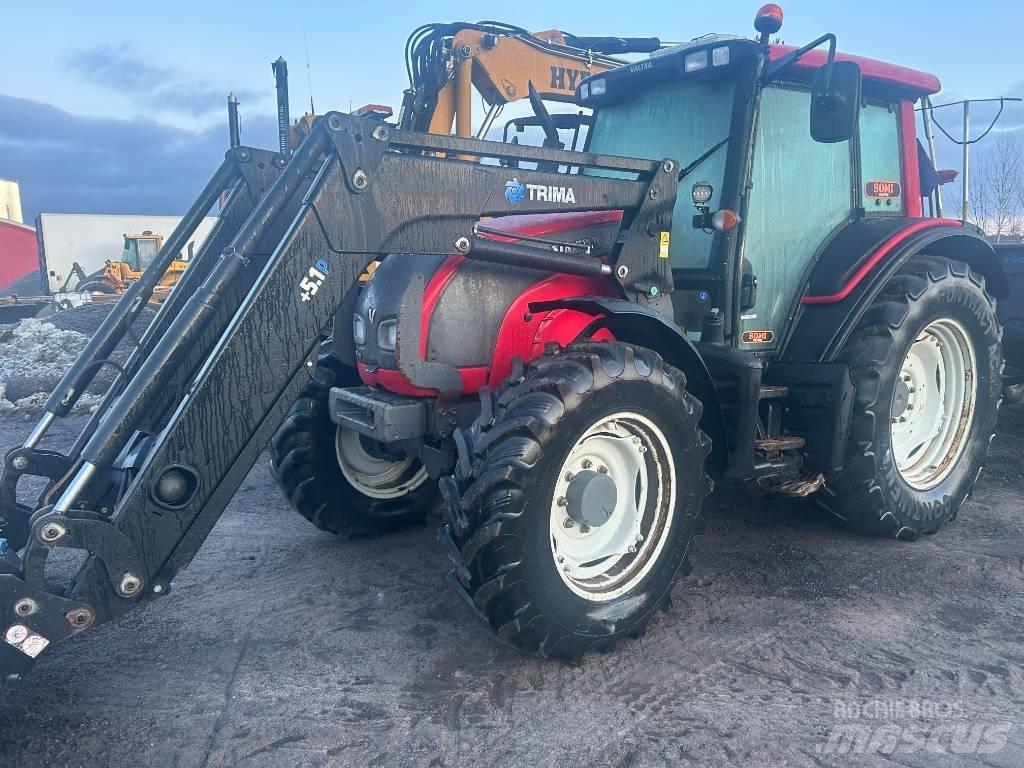 Valtra N 111 Tractors