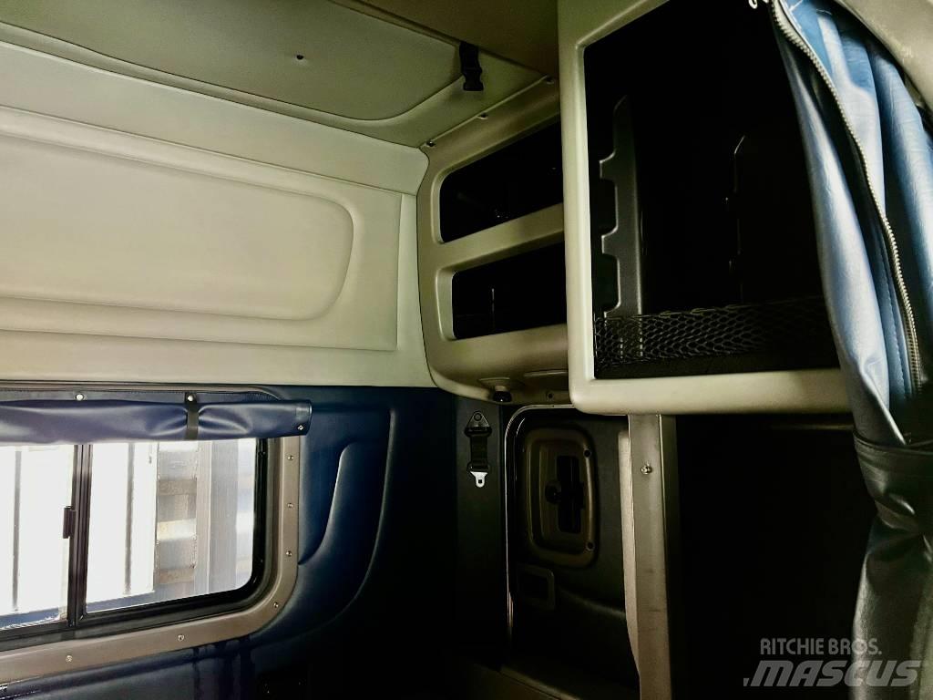 Peterbilt 367 Prime Movers