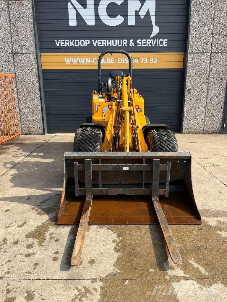 Knikmops KM 250 Wheel loaders