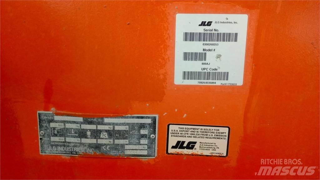 JLG 800AJ Articulated boom lifts