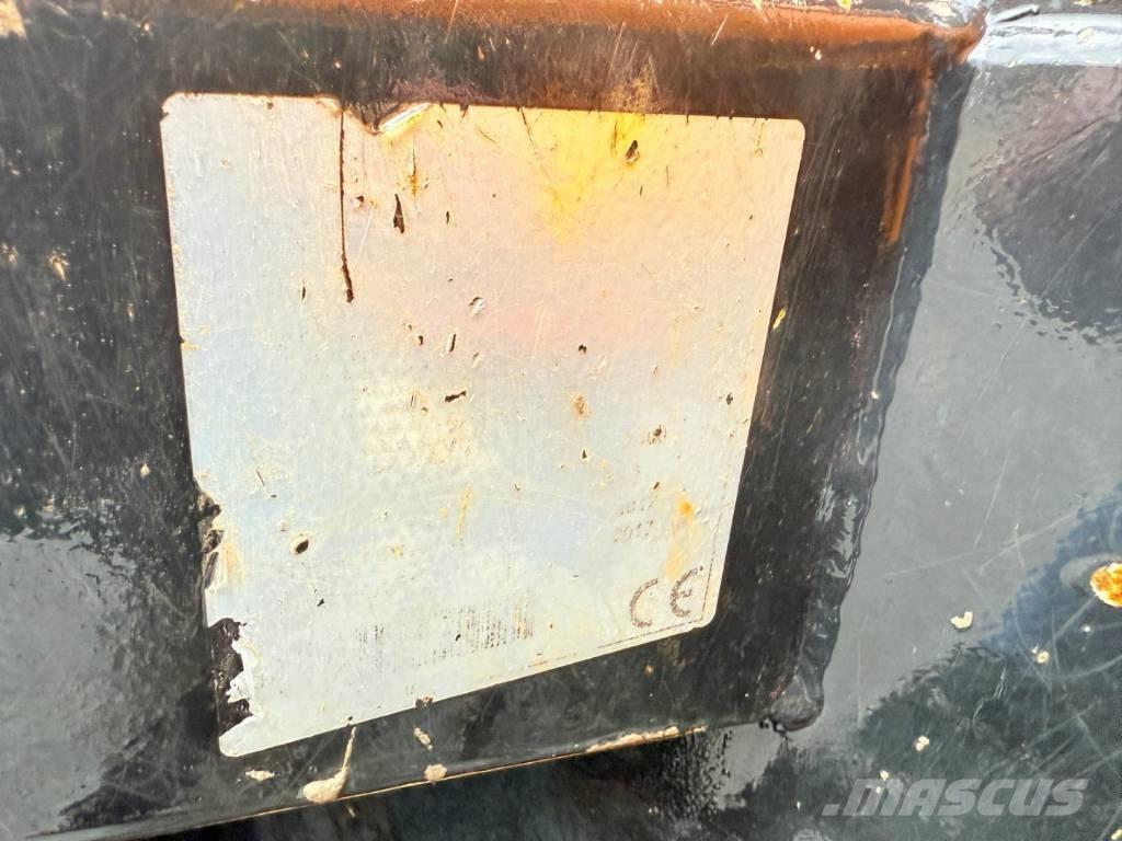 JCB 6 T Site dumpers