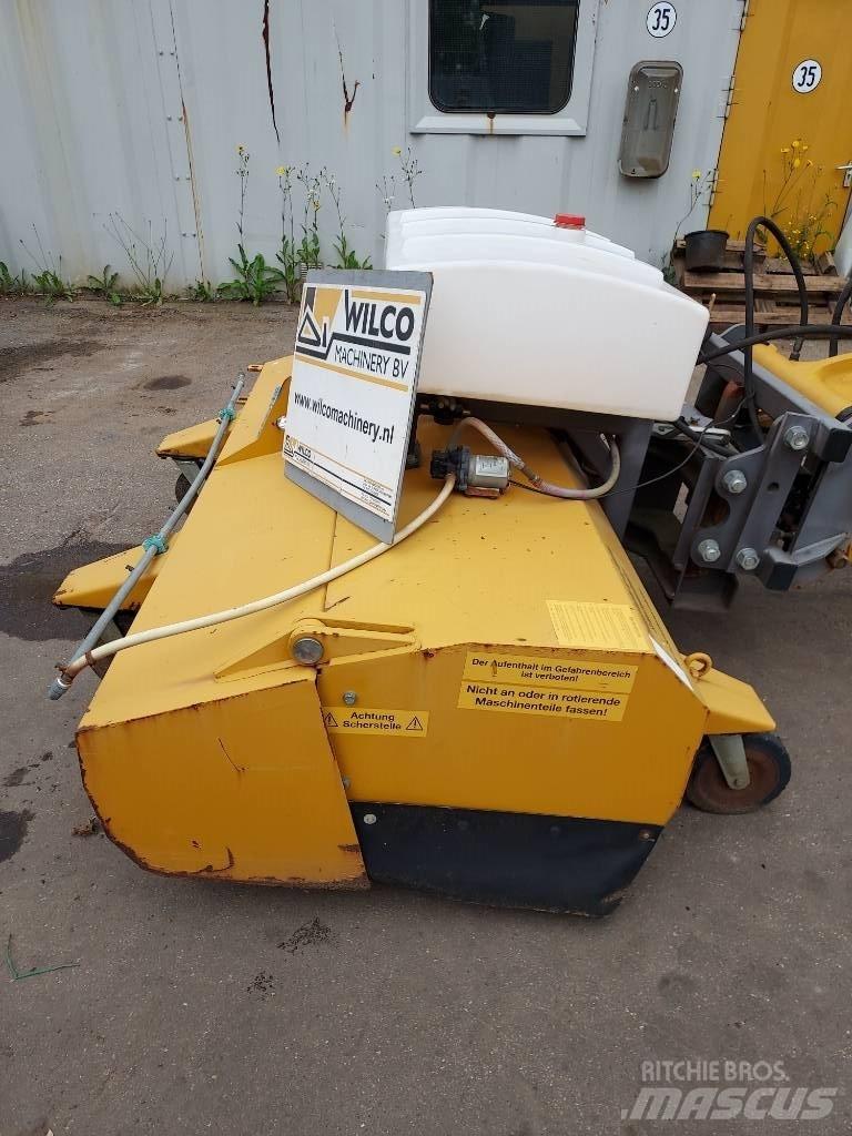 CAT 906/7/8 Sweepers