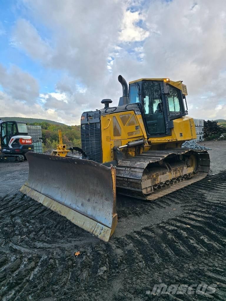 DEERE 700K LGP Crawler dozers