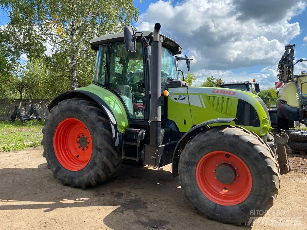 CLAAS Arion 640 Tractors