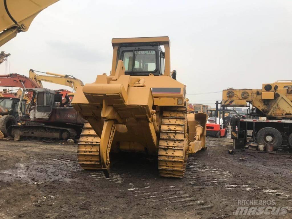 CAT D8N Crawler dozers