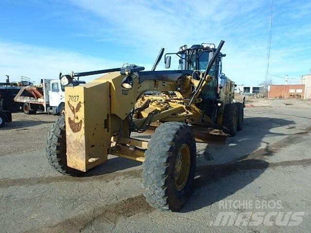 CAT 140 M 2 Graders